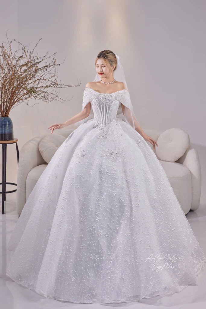 dịch vụ cho thuê váy cưới
