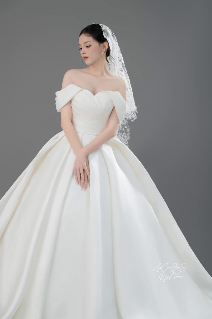 thuê váy cưới quy nhơn 2
