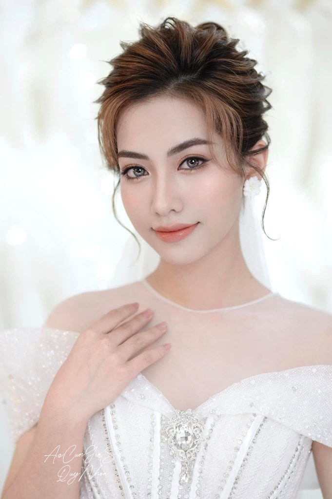 trang điểm cô dâu đẹp ở quy nhơn 5